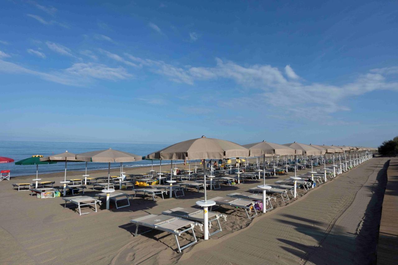 Canado Club Family Village Marina di Castagneto Carducci Exterior foto