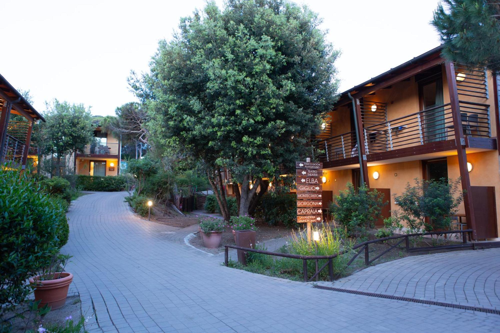 Canado Club Family Village Marina di Castagneto Carducci Exterior foto